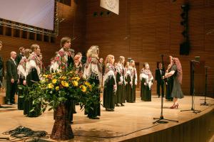 Chór Uniwersytetu Śląskiego „Harmonia” pod dyrekcją dr hab.
prof. UŚ Izabelli Zieleckiej-Panek Chór Uniwersytetu Śląskiego „Harmonia” pod dyrekcją dr hab.
prof. UŚ Izabelli Zieleckiej-Panek